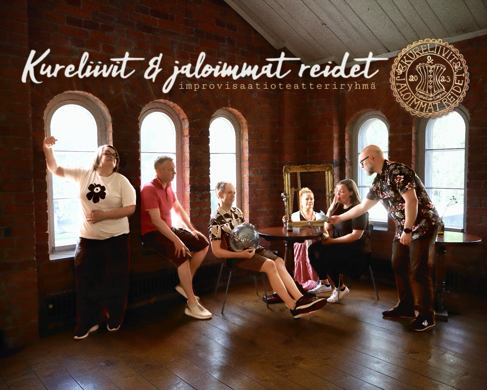 Improvisaatioteatteriryhmä Kureliivit ja jaloimmat reidet